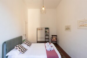 Apartment | Iron/ironing board, free WiFi