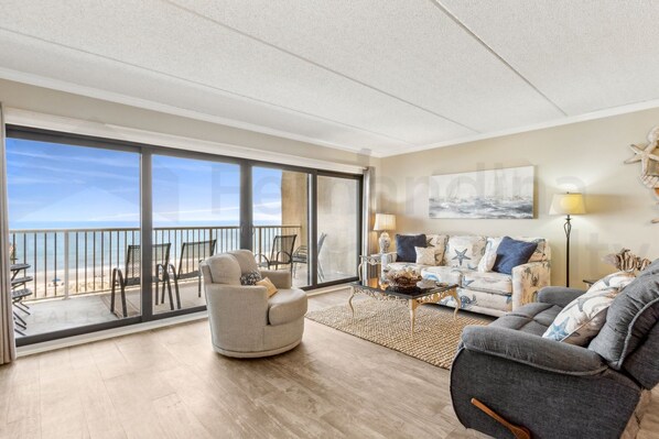 Condo, 3 Bedrooms | Living area - 667 Amelia By The Sea 3 Bedroom Condo (Fernandina Beach)