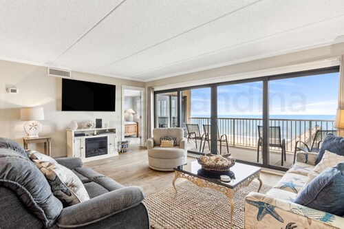 667 Amelia By The Sea 3 Bedroom Condo