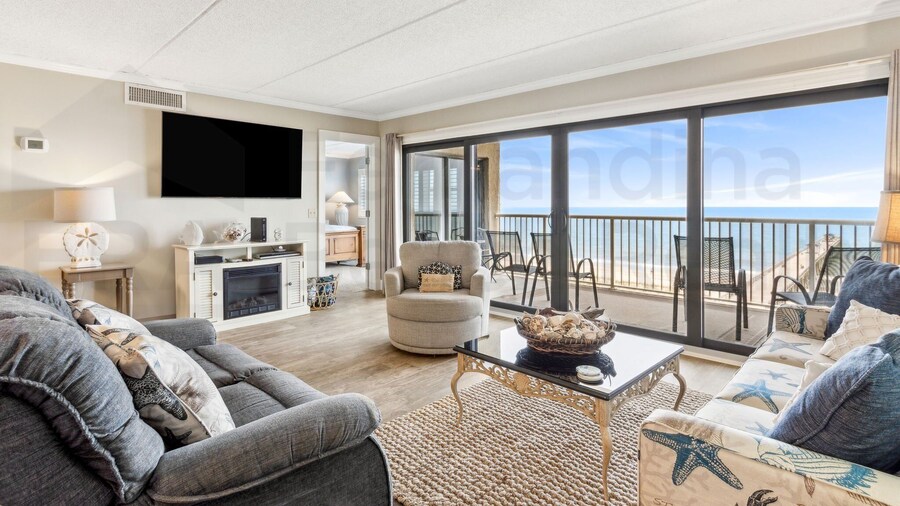 667 Amelia By The Sea 3 Bedroom Condo