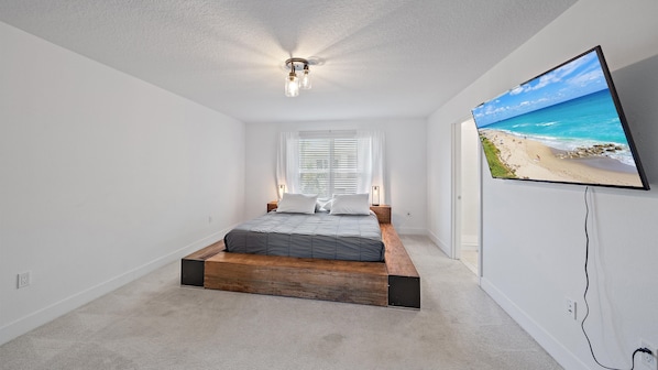 House, 4 Bedrooms | 4 bedrooms, laptop workspace, iron/ironing board, free WiFi