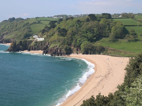 Beach nearby. 3 Chantry Hill