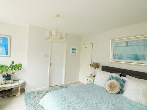 3 slaapkamers, individueel gedecoreerd, individueel gemeubileerd