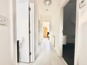 Unclassified image, 3 of 11, button - Cosy One Bedroom Apartment, close to Mill Hill Broadway Train Station (London)