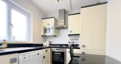 Cosy One Bedroom Apartment, close to Mill Hill Broadway Train Station