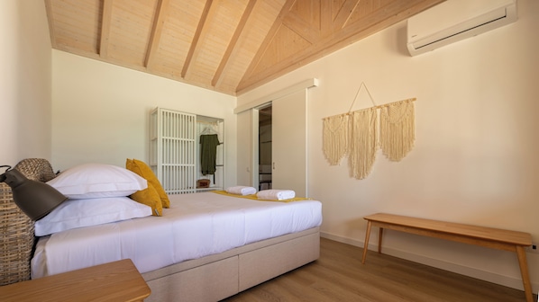 In-room safe, iron/ironing board, free WiFi