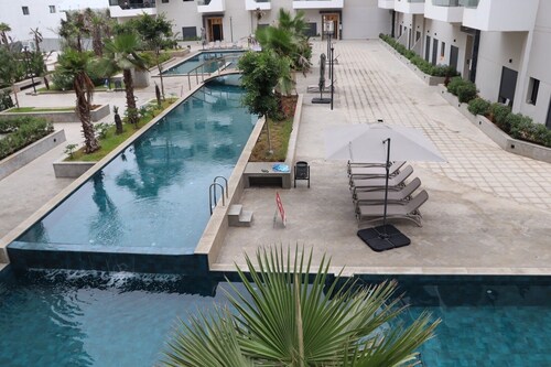 Studio with 3 pools in Zenata