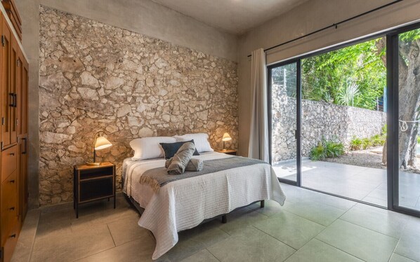 2 bedrooms, desk, iron/ironing board, travel cot - Casa Péepen Merida Centro with Pool by LAHOS (Mérida)