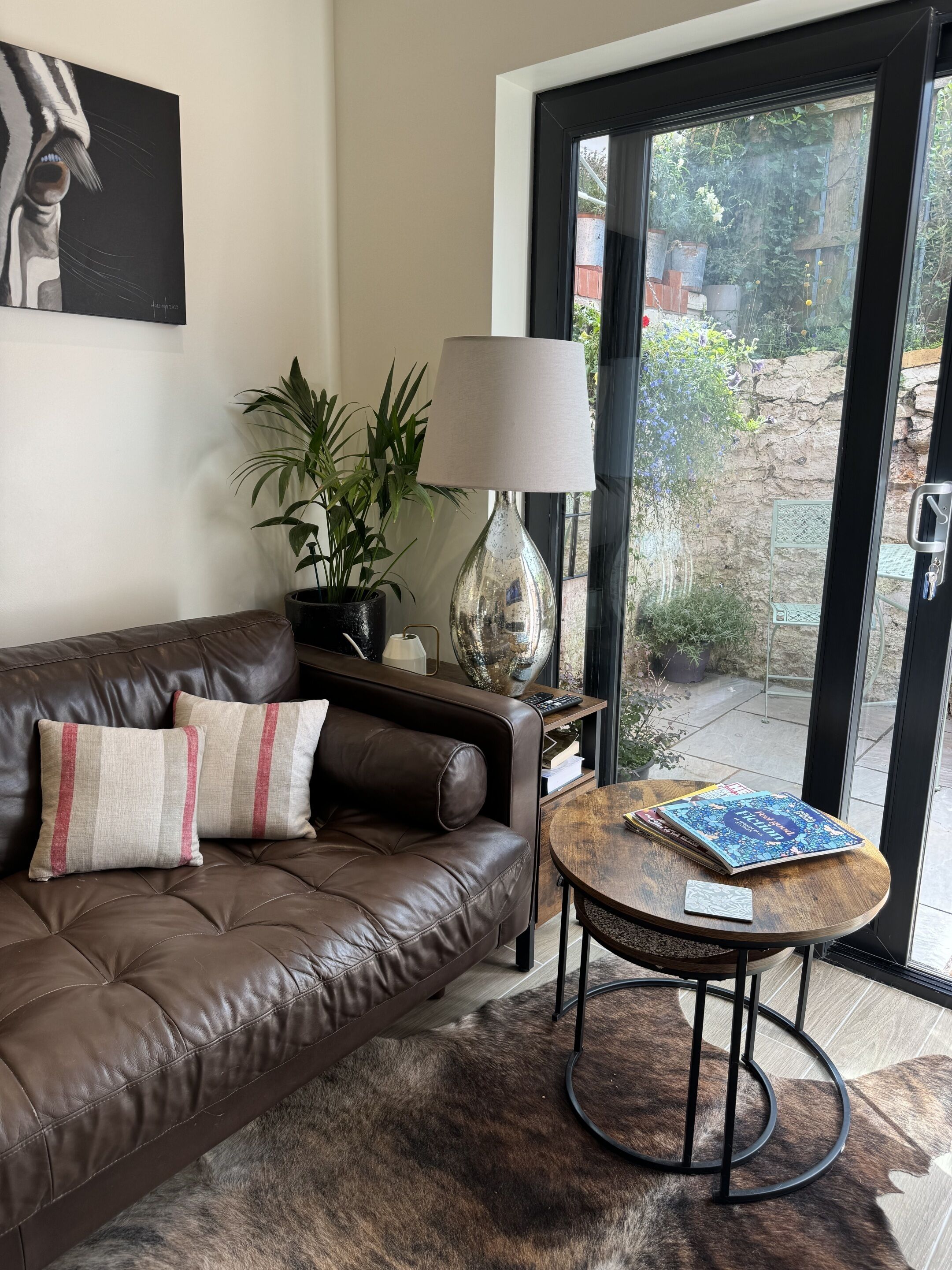 Living Room / Lounge