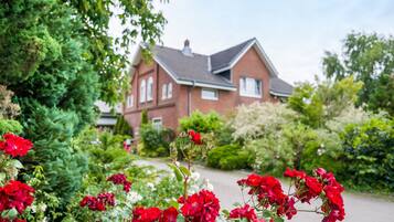 Jardines del alojamiento