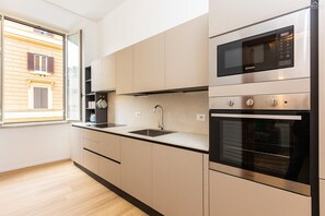Microwave - Rental in Rome Cola di Rienzo Apartment (Rome)