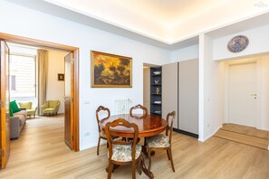 Apartment | Living area