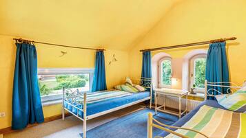 1 bedroom, WiFi, bed sheets