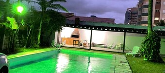 House in front of the sea in Mongagua. Spacious for the whole family