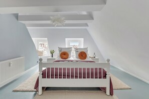 Family Penthouse | Hypo-allergenic bedding, individually decorated, individually furnished