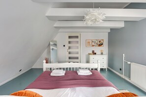 Appartement Penthouse familial | Literie hypoallergénique, décor unique, ameublement unique