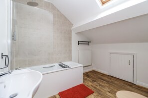Shower - The Cottage (Clevedon)