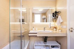 Hair dryer, towels