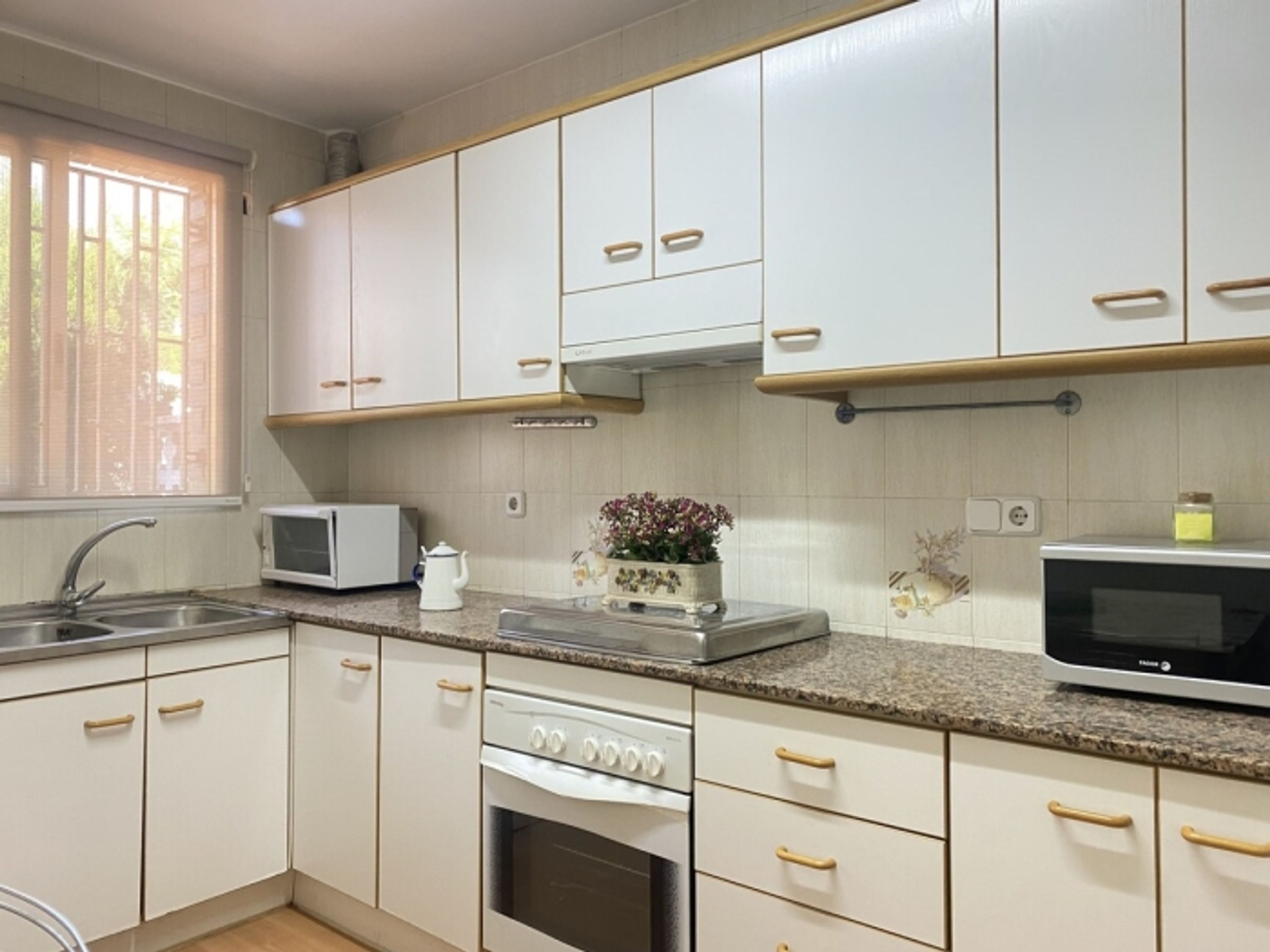 Rumah | 4 kamar tidur