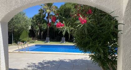 Th11 Villa in Cambrils con Piscina
