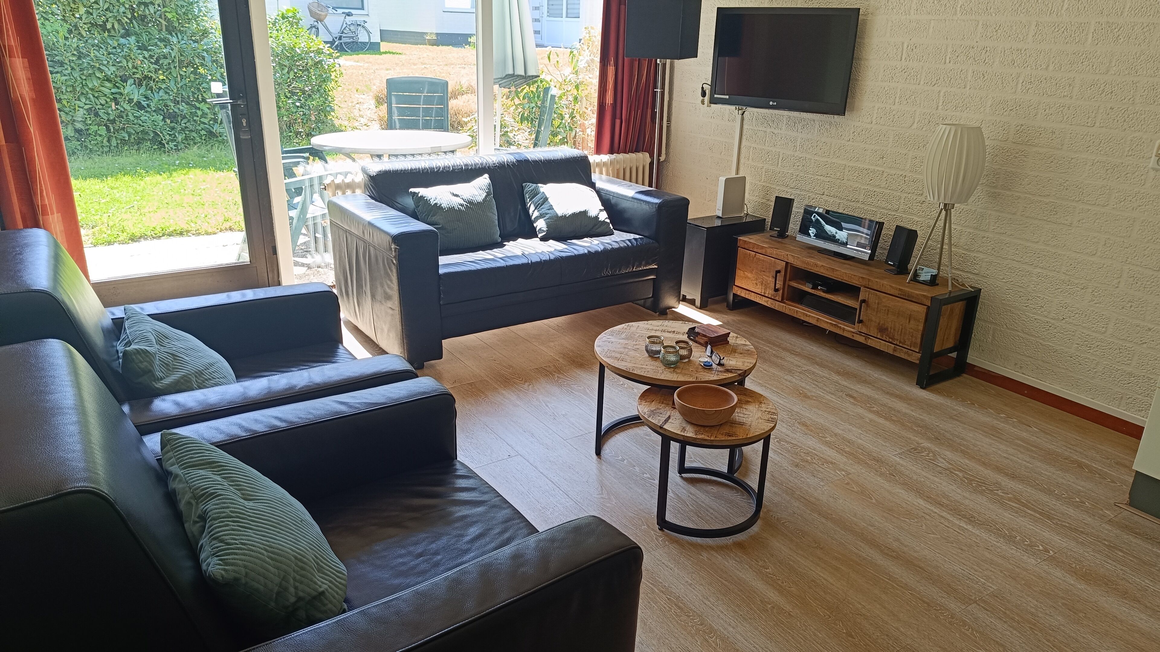 TV, DVD player, table tennis, video library