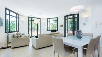 6 bedrooms