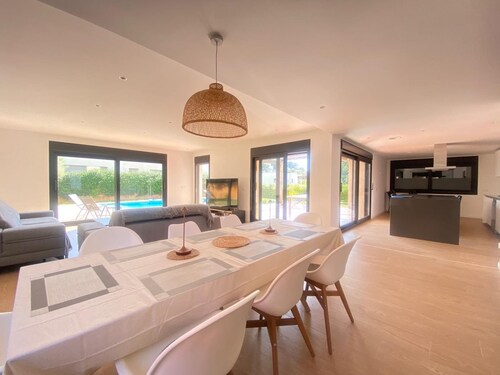 Th130 Villa Moderna Golf y Playa