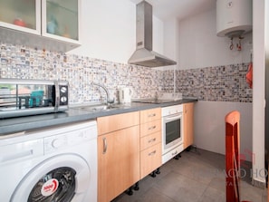2 bedrooms