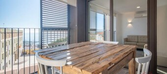 Th56e Apartamentos Murmur la nit