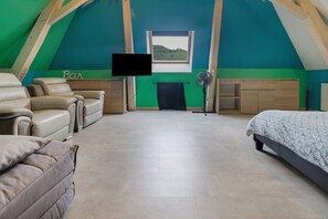 3 Schlafzimmer, Bügeleisen/Bügelbrett, WLAN, Bettwäsche