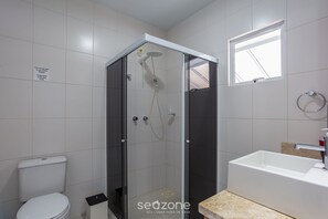 Apartamento básico | Banheiro