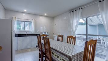 Apartamento básico | Cocina privada | Utensilios de cocina