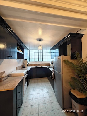 Ferienhaus, 3 Schlafzimmer, Balkon, Gartenblick | Innenbereich