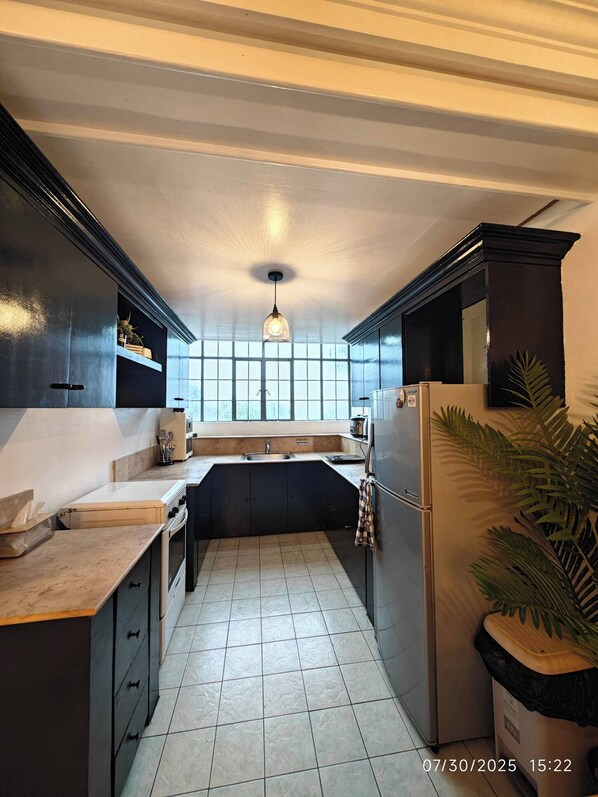 House, 3 Bedrooms, Balcony, Garden View | Bahagian dalam