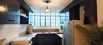 Luxhomme Guesthouse With Balcony