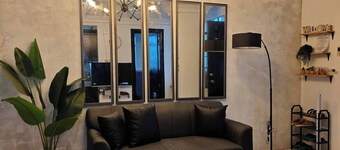 Luxhomme Guesthouse With Balcony