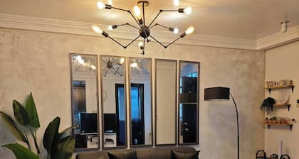 Luxhomme Guesthouse With Balcony