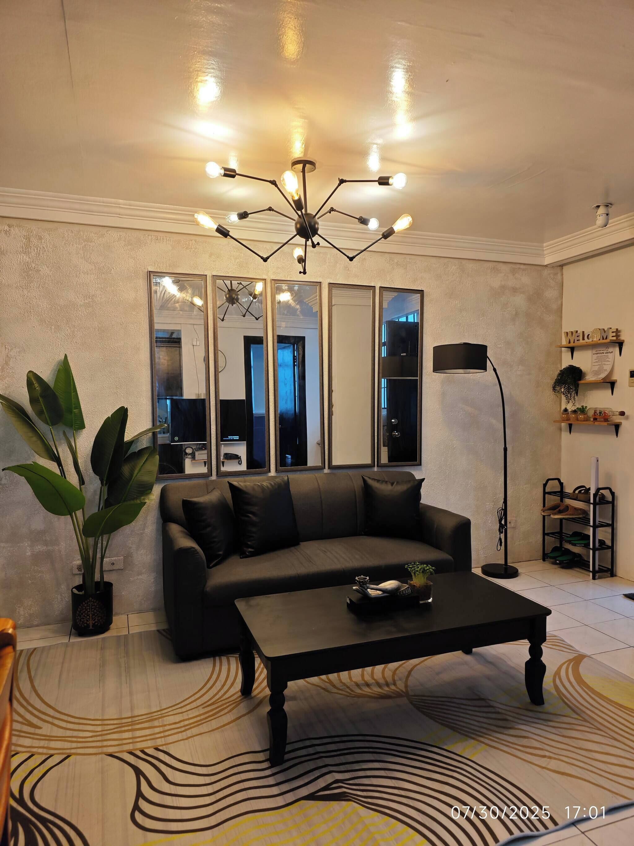 House, 3 Bedrooms, Balcony, Garden View | Living room