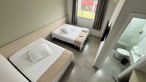 1 habitación, internet y ropa de cama