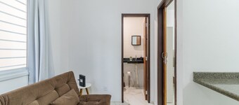 Apt Just Minutes From Lagoa da Conceicao - Sis0005