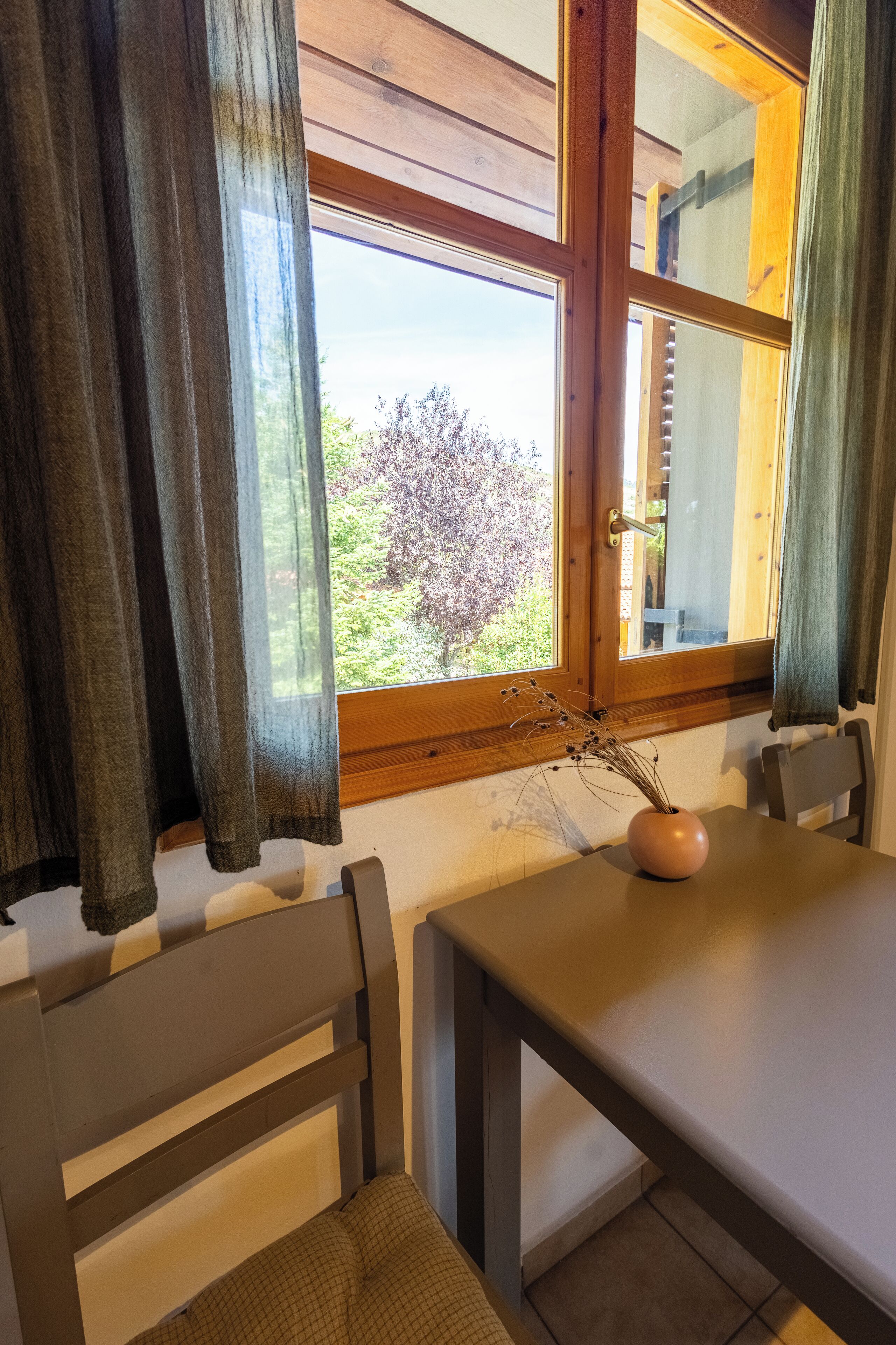 Classic Double Room, Balcony, Mountain View | In-room safe, iron/ironing board