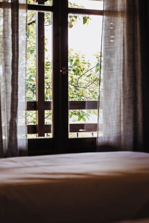 Chambre Quadruple, balcon, vue montagne