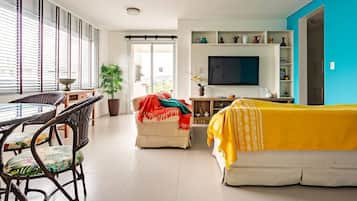 Basic Apartment | Living area