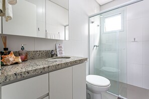 Apartment | Bathroom | Shower