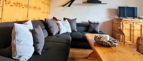 Apartment | Living room