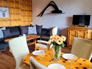 Apartment | Living room