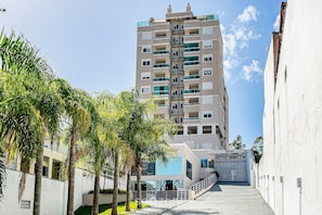 Apartamento básico | Fachada