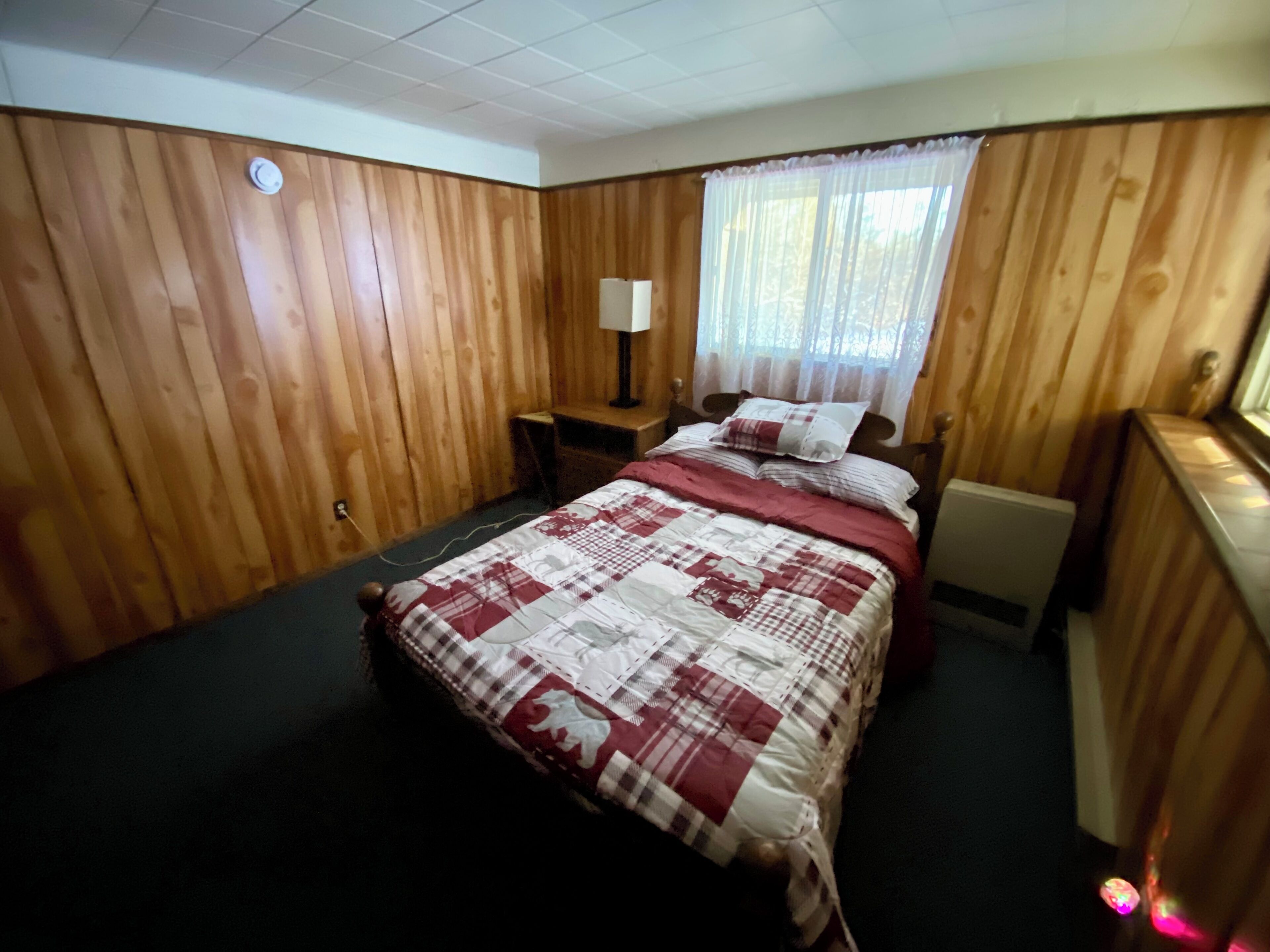 4 bedrooms, WiFi, bed sheets