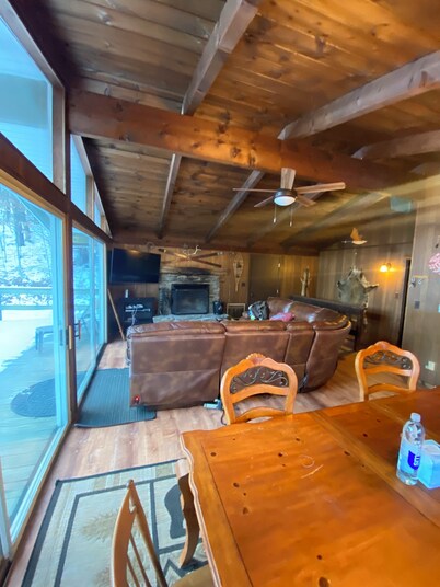 Cabin on the hill Ascutney Vt - 4 bedrooms