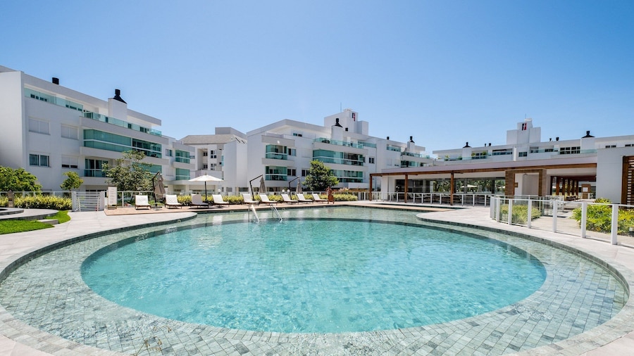 Cobertura C/jacuzzi e Churrasq em Jurere Rvo401